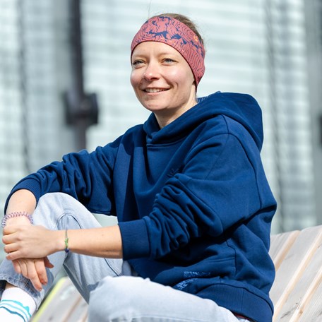 Pullover getragen von Seite