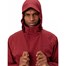 Escape Light Herren Regenjacke an Model mit Kapuze