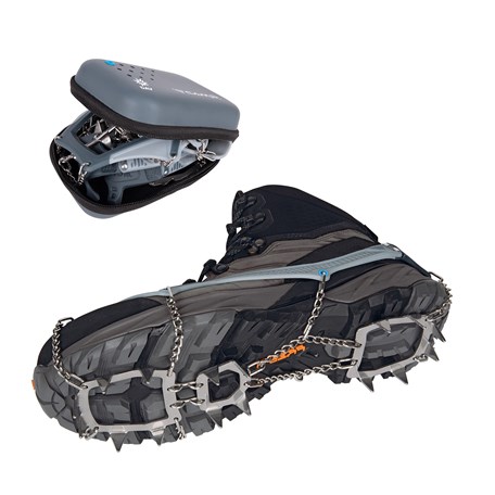 Ice Master Pro Grödel auf Schuh aufgezogen und mit Softbox zur Aufbewahrung 